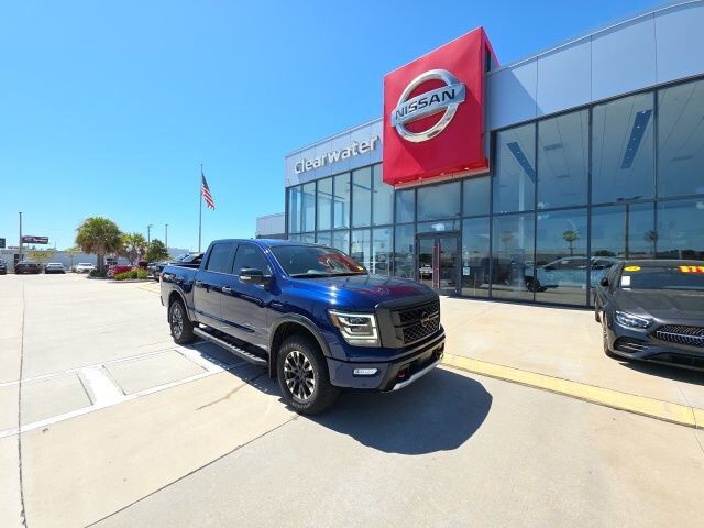2022 NISSAN Titan