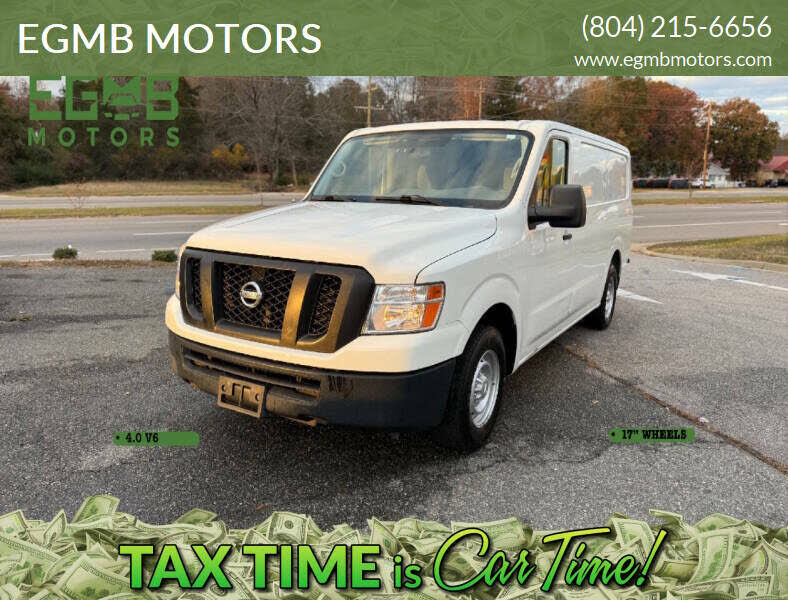 2017 NISSAN NV