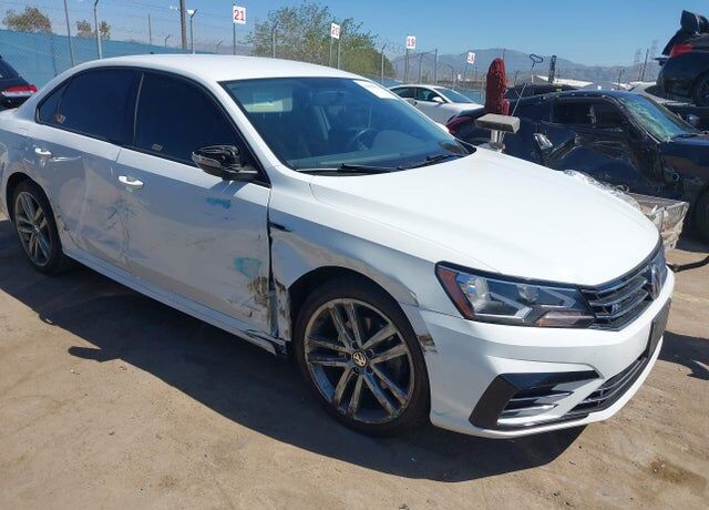 2018 VOLKSWAGEN Passat