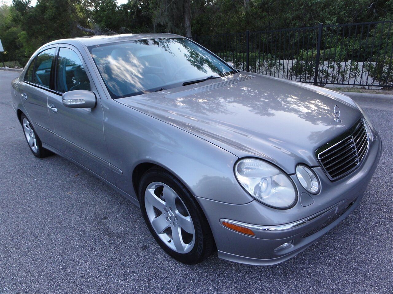 2004 MERCEDES-BENZ E-Class