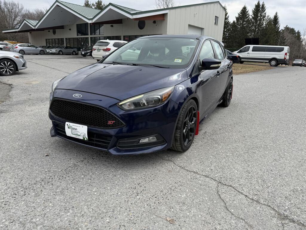 2017 FORD Focus