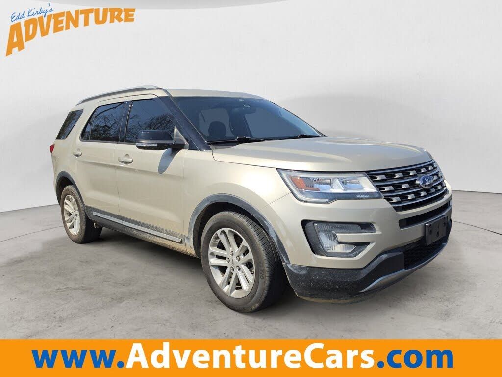 2017 FORD Explorer