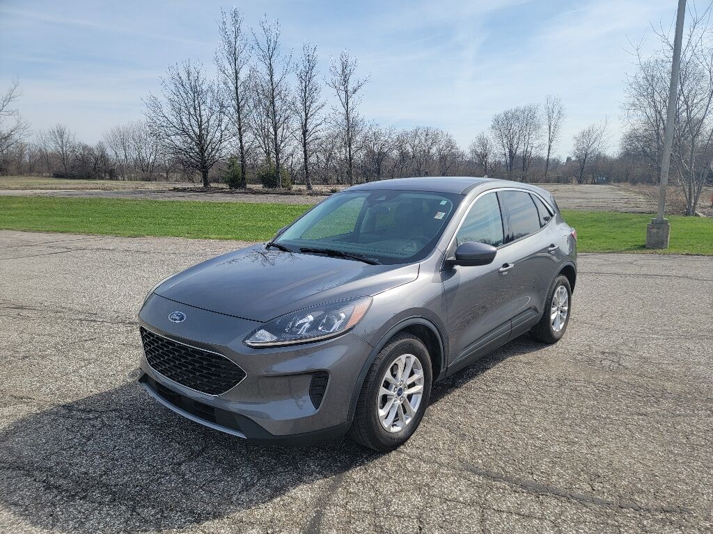 2021 FORD Escape