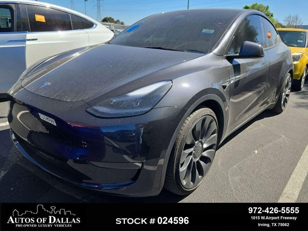 2024 TESLA Model Y