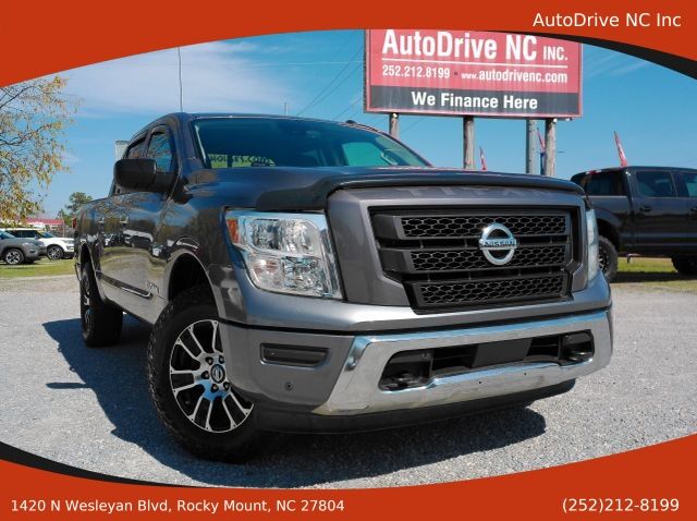 2021 NISSAN Titan