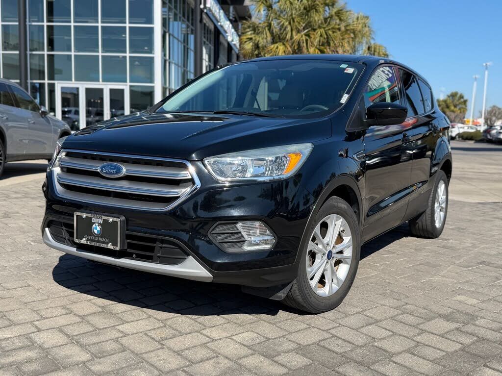 2017 FORD Escape