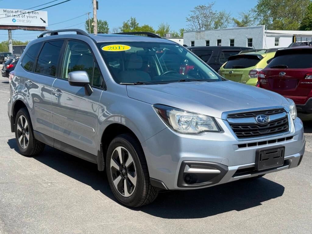 2017 SUBARU Forester