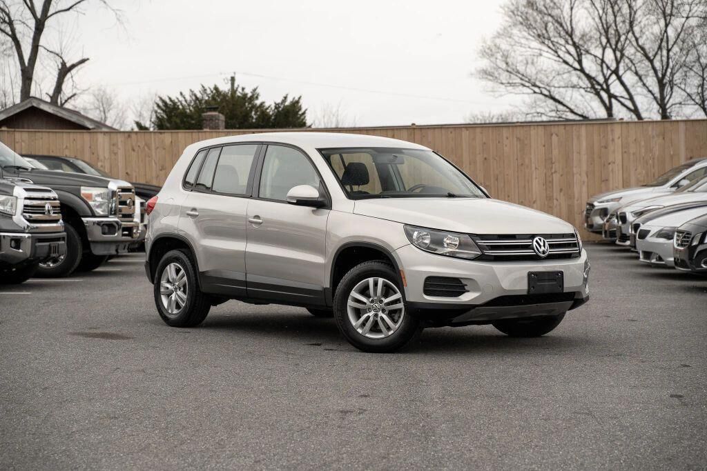 2013 VOLKSWAGEN Tiguan