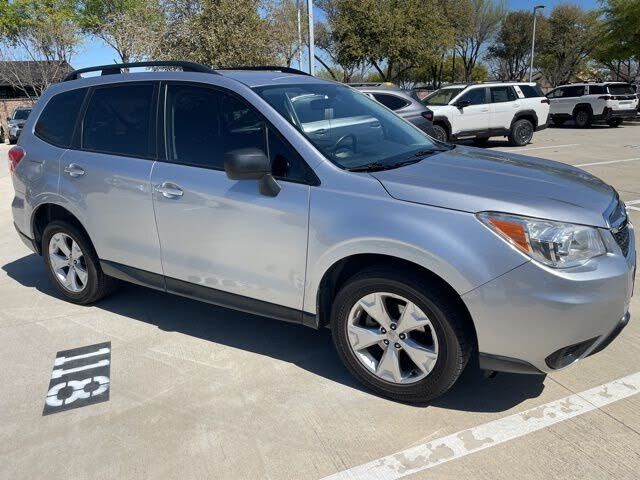 2015 SUBARU Forester