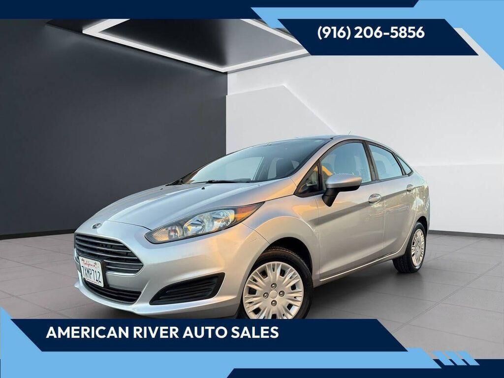 2016 FORD Fiesta