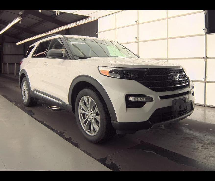 2023 FORD Explorer