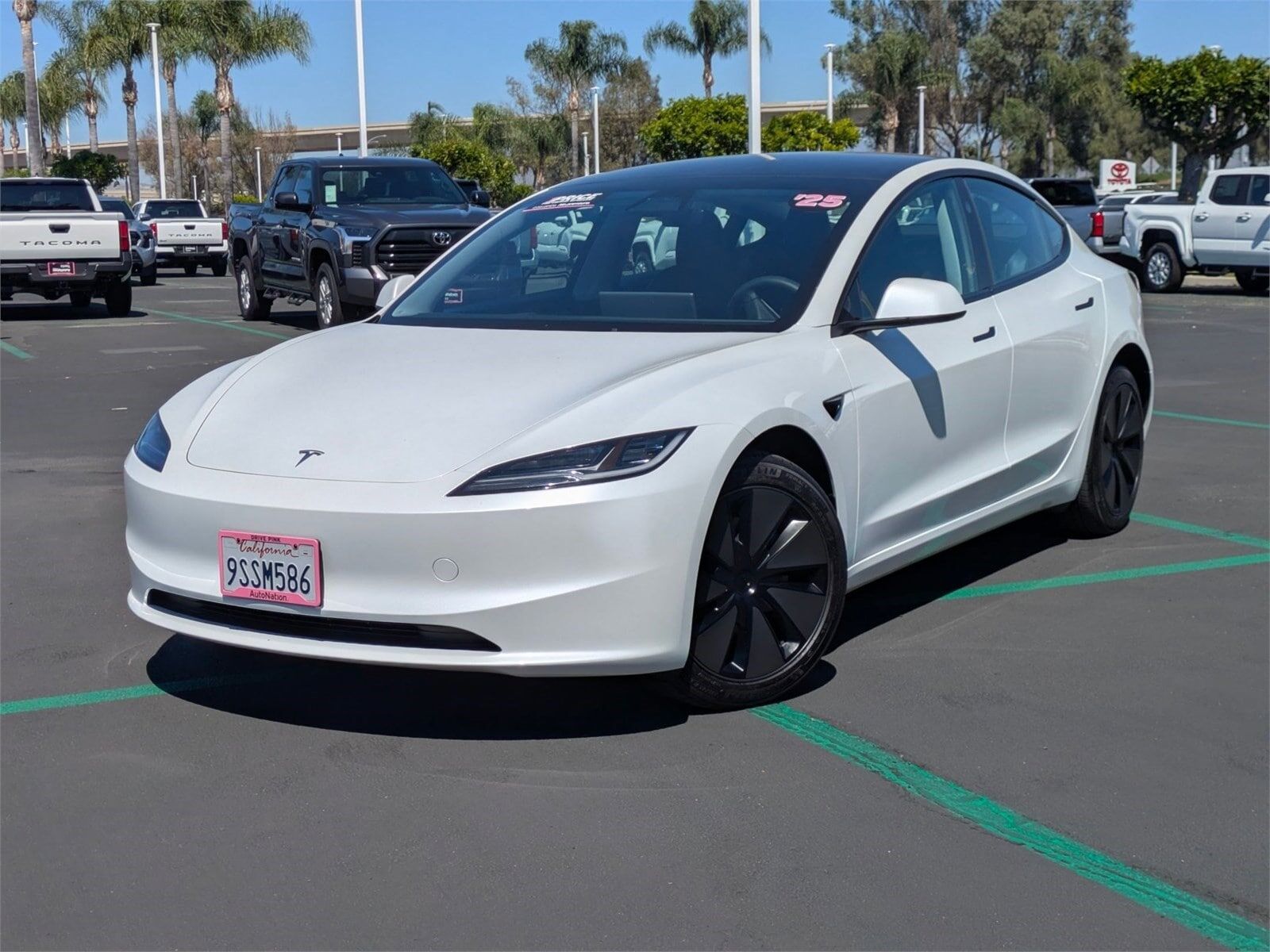 2025 TESLA Model 3