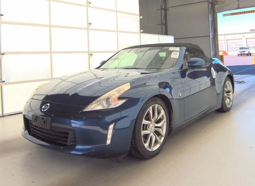 2013 NISSAN 370Z