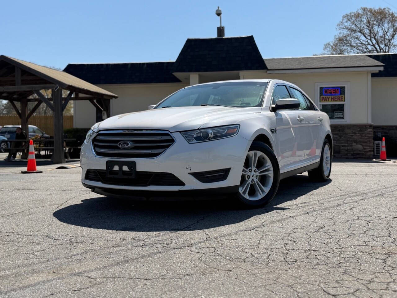 2017 FORD Taurus