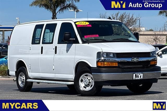 2024 CHEVROLET Express