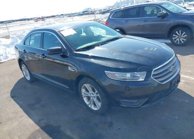 2013 FORD Taurus