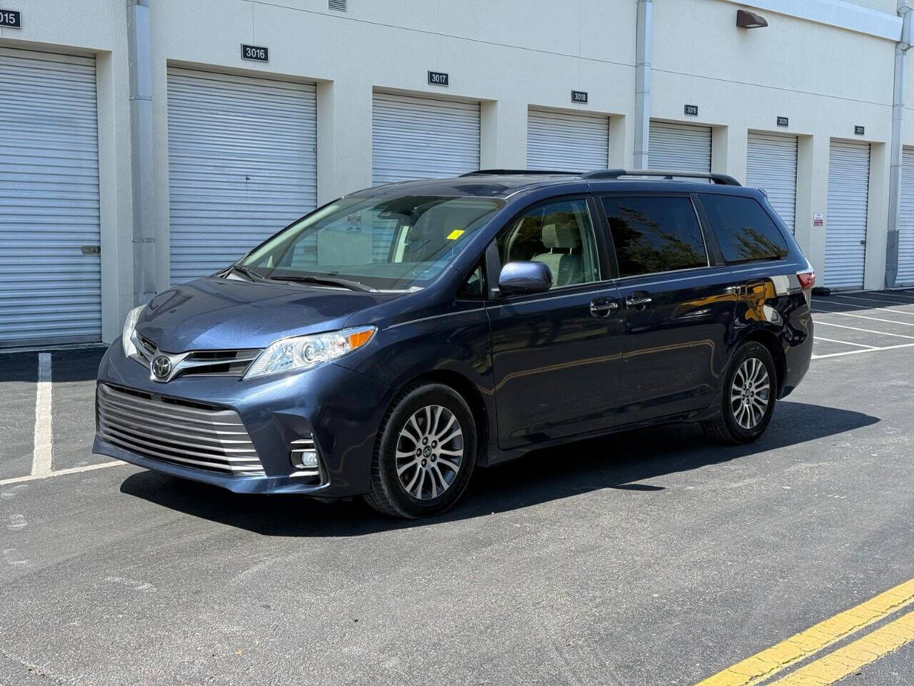 2018 TOYOTA Sienna