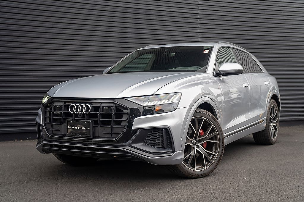 2019 AUDI Q8