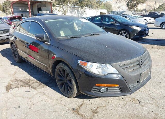 2010 VOLKSWAGEN Passat