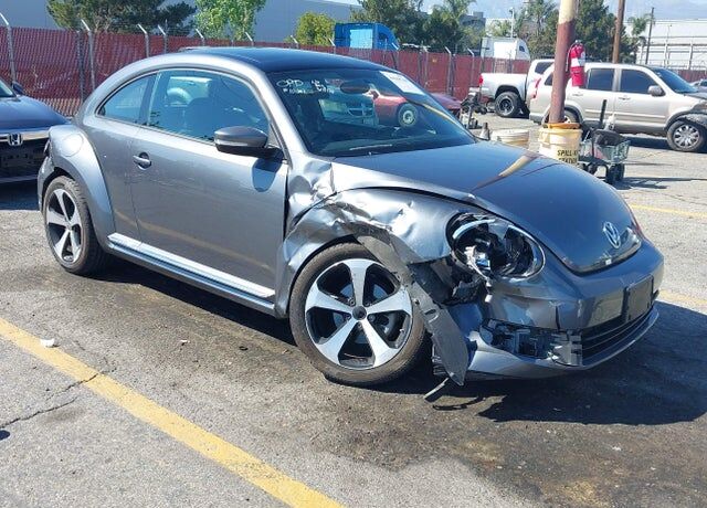 2015 VOLKSWAGEN Beetle
