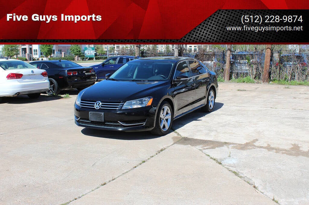 2013 VOLKSWAGEN Passat