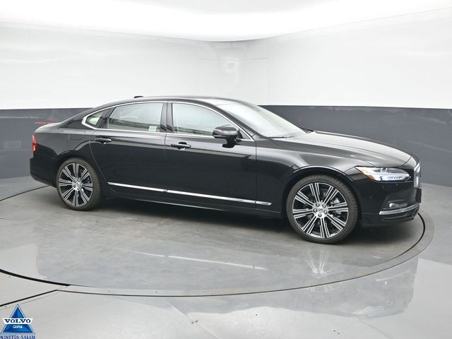 2023 VOLVO S90