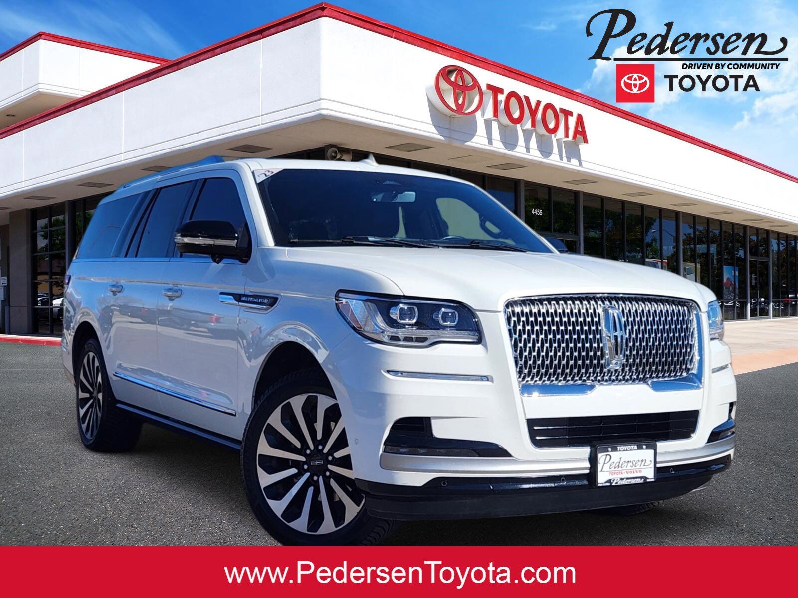 2023 LINCOLN Navigator L