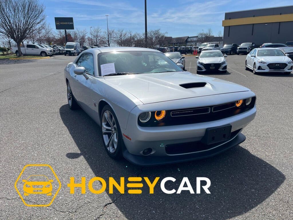 2021 DODGE Challenger