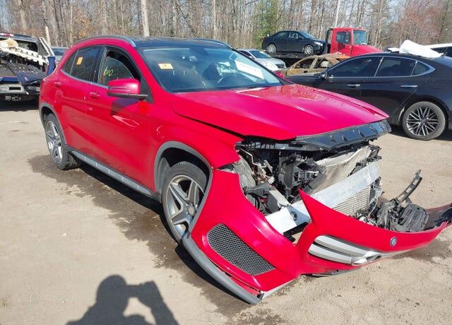 2015 MERCEDES-BENZ GLA-Class