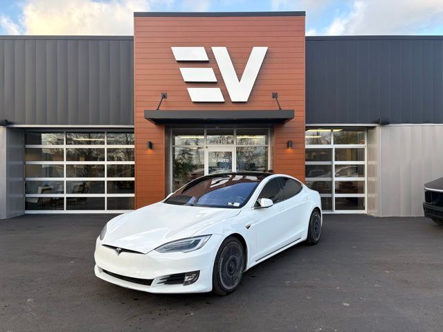 2016 TESLA Model S