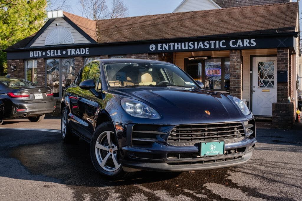 2021 PORSCHE Macan