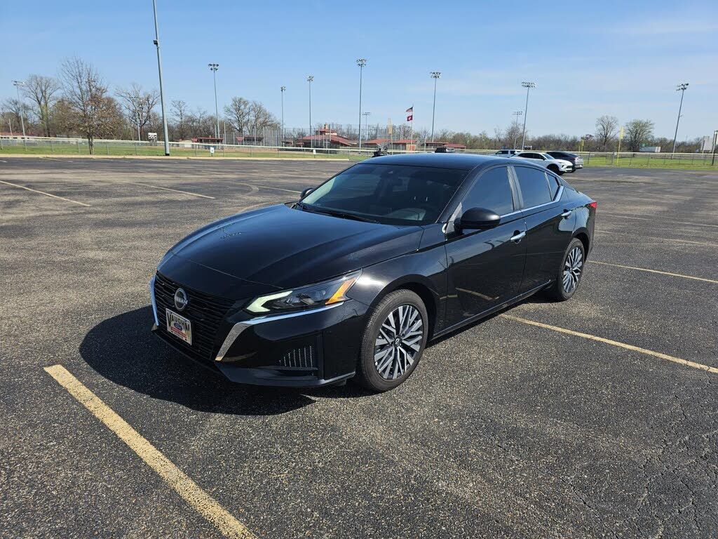 2025 NISSAN Altima