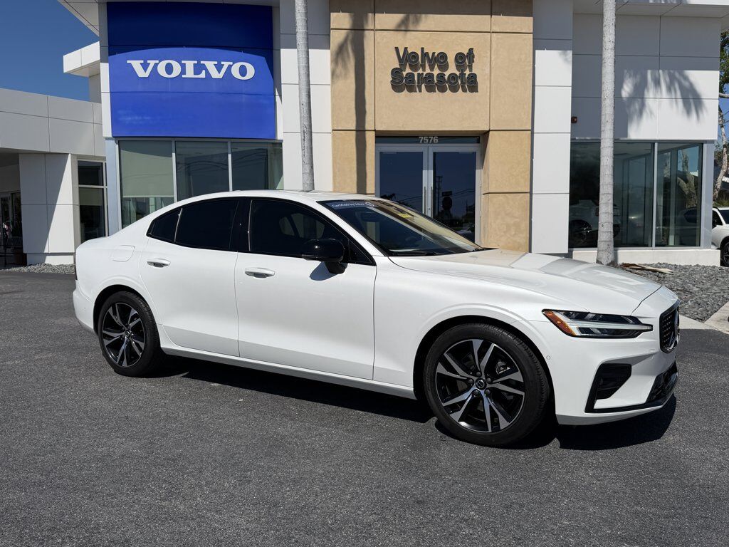 2023 VOLVO S60
