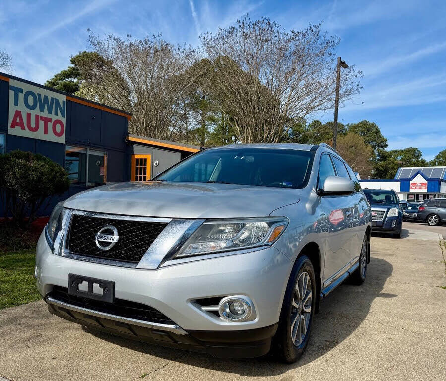 2016 NISSAN Pathfinder