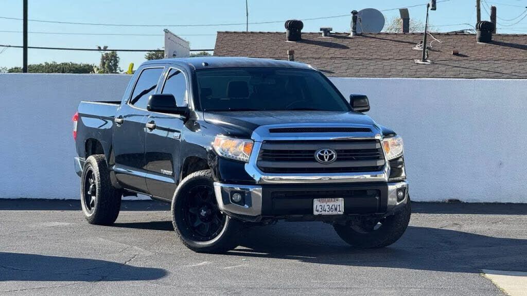 2015 TOYOTA Tundra
