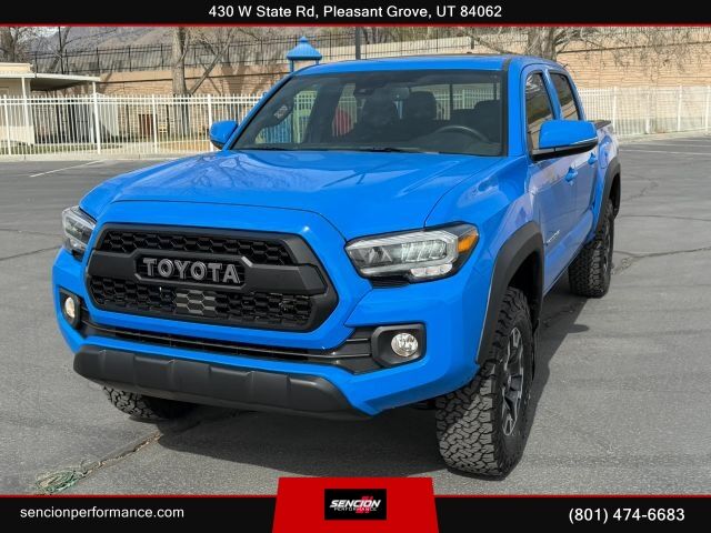 2020 TOYOTA Tacoma