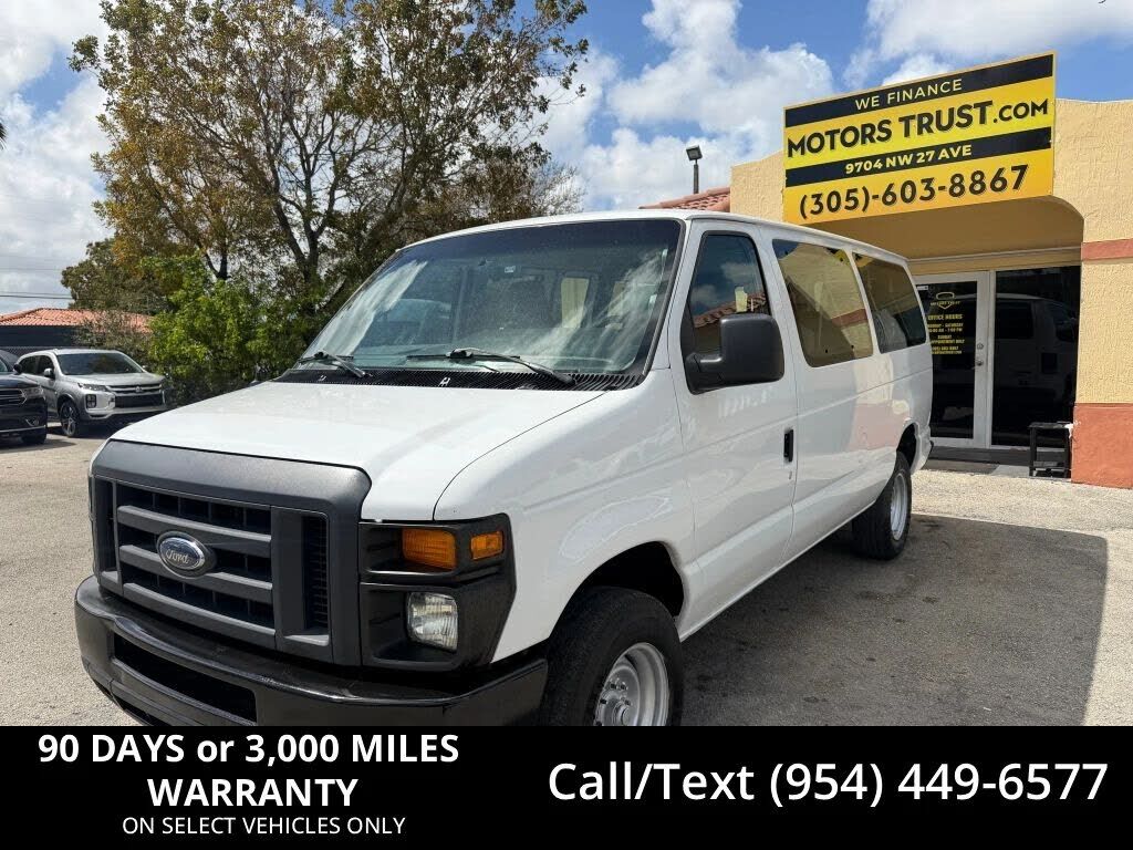2013 FORD E-350
