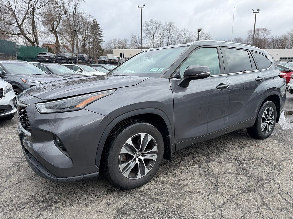 2023 TOYOTA Highlander