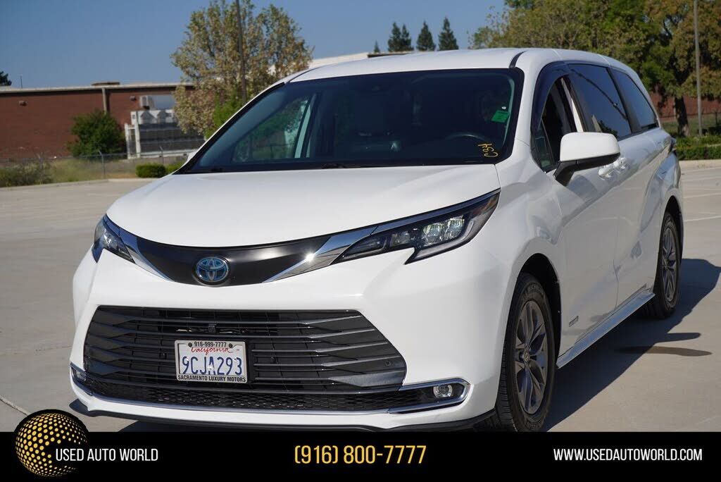 2021 TOYOTA Sienna