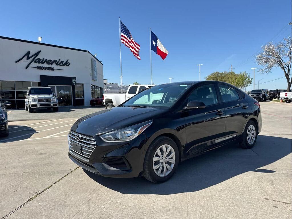 2021 HYUNDAI Accent