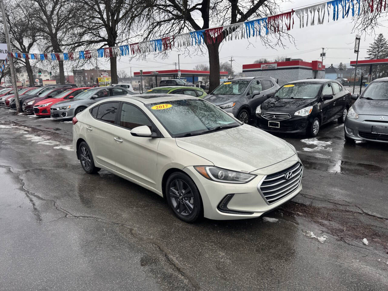 2017 HYUNDAI Elantra