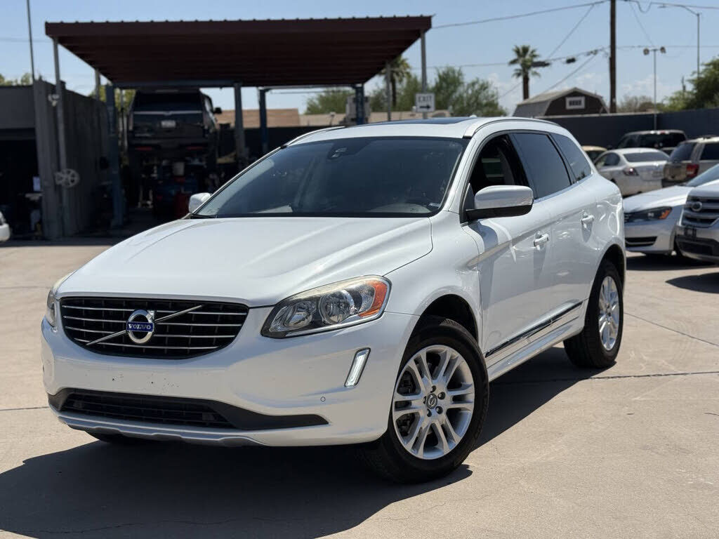 2015 VOLVO XC60