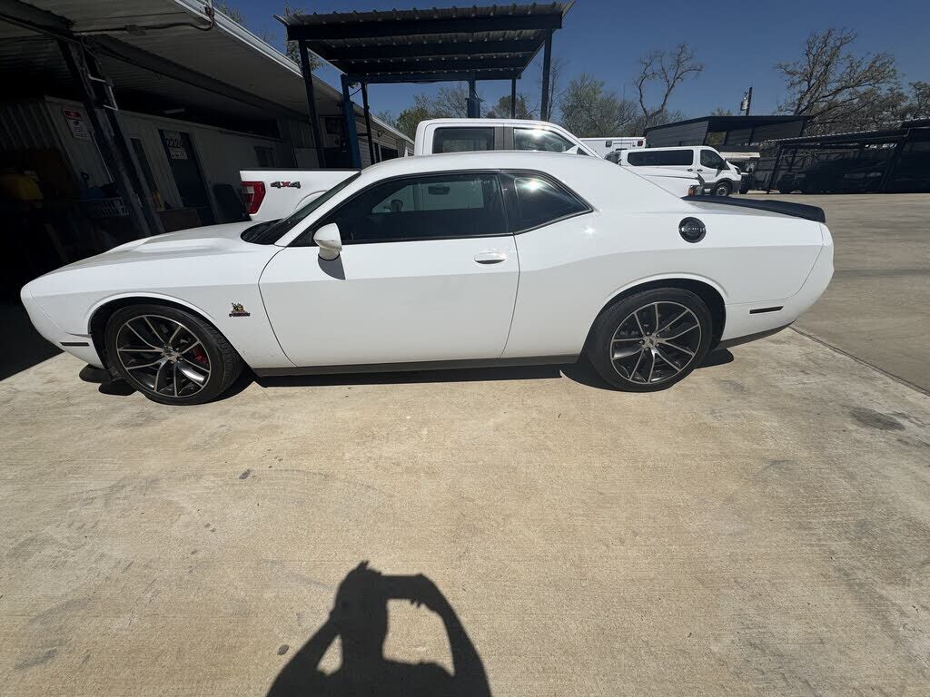 2018 DODGE Challenger