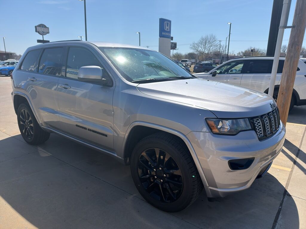 2017 JEEP Grand Cherokee