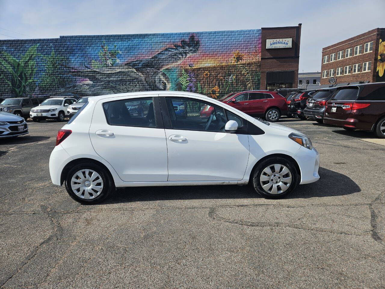 2016 TOYOTA Yaris