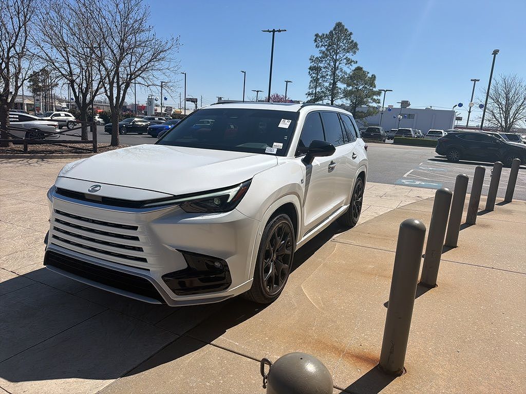 2025 LEXUS TX