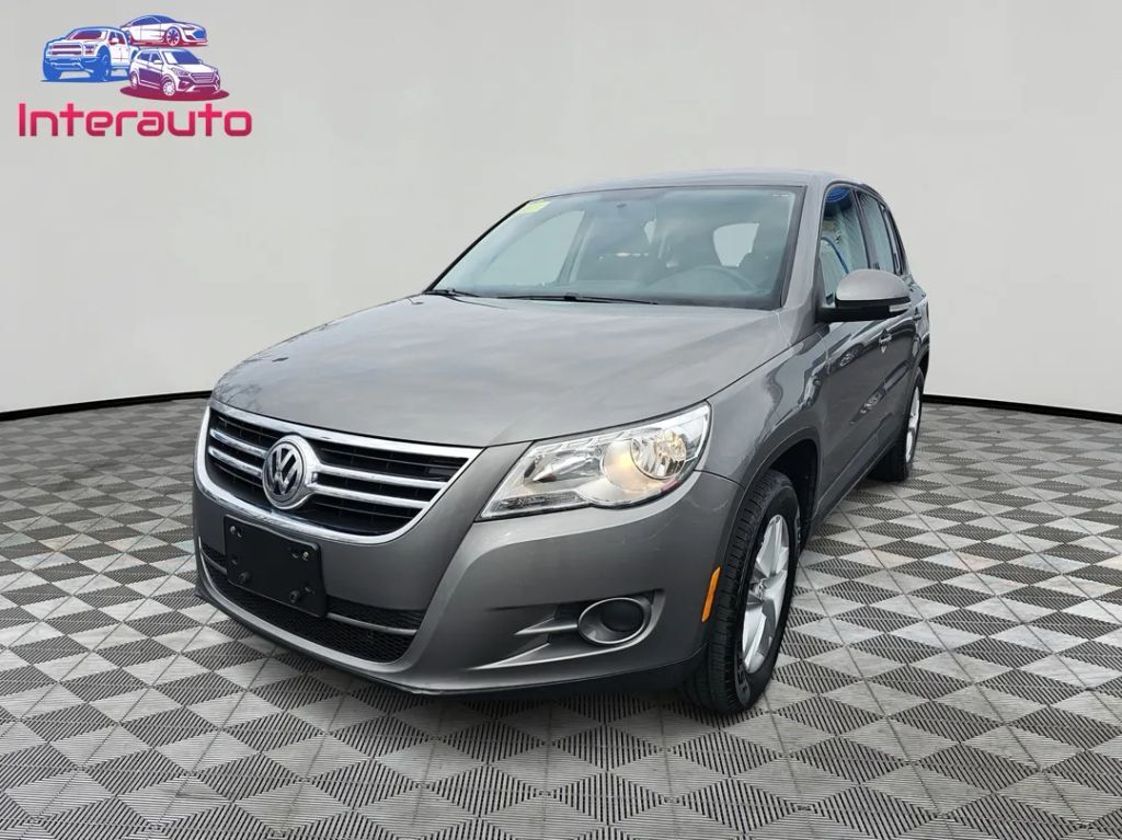 2011 VOLKSWAGEN Tiguan