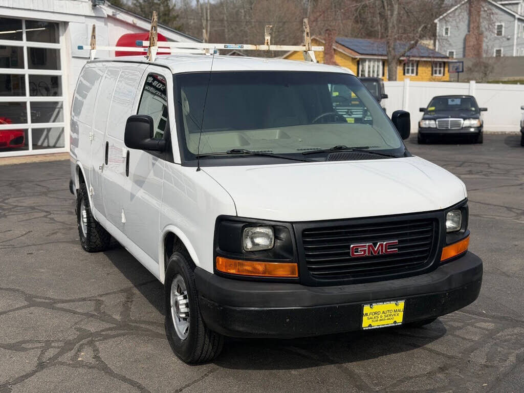 2015 GMC Savana