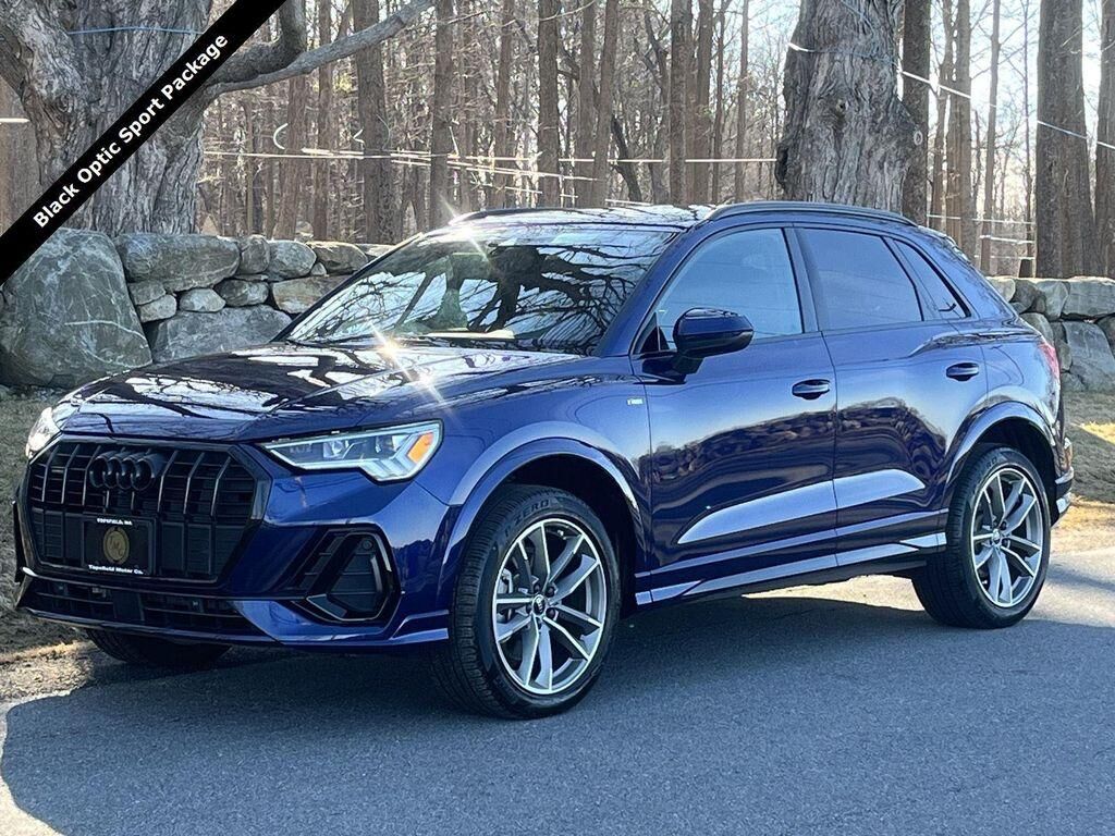 2022 AUDI Q3