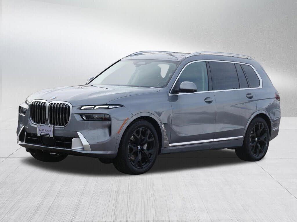 2023 BMW X7